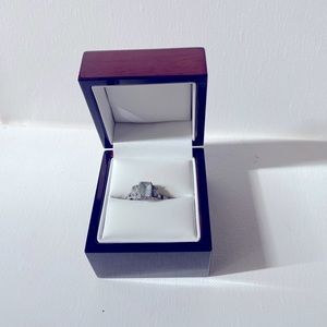 14k white gold diamond aqua ring